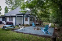 The Cozy Bungalow - Official Historic Home Near UNC! - 3つ星
