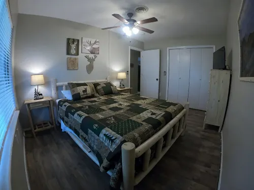Cozy Bear Lodge on top of Casey's Mountain! - Great Location!! - Wifi