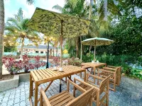 1051 A'Famosa Bungalow Private Garden Stage by SUMMERWOOD - Villas