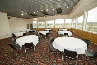 HomeTown Inn and Suites Belle Plaine - Swimmingpools