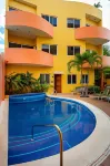 Kaam Accommodations - Kolam Renang