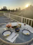 Charming Waterfront Cottage with Boat Ramp and boat docking - Pet Friendly - chambre d’hôtes