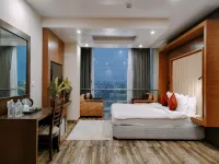 Hotel Palm International - parking