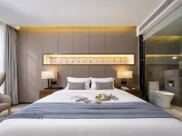 Changshuo Impression Hotel (Anji Wanxiang World Shopping Plaza) - parking