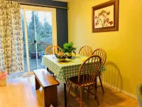 Nice & Cute 4B2B w 2TVs| Peaceful Bright Retreat - Homestays
