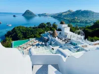 Loccal Collection Hotel Komodo - Airport Shuttle