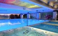 Hotel Continental - Kolam Renang