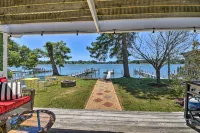 Riverfront Cottage: Fire Pit & Kayaks - 3-Star