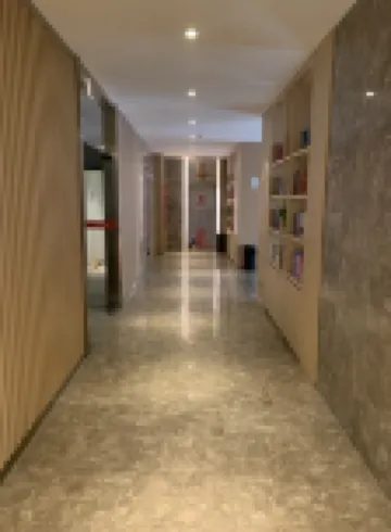 Elan Hotel (Bozhou Lixin colorful world store)