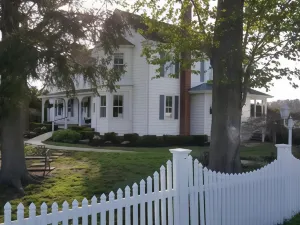 Mansion Farm Inn