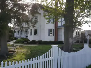 Mansion Farm Inn