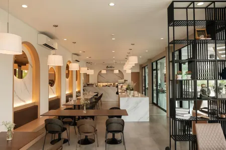 Le Lert Hotel Ratchaburi