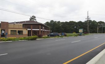 Brick Motor Inn