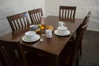 Paxton Square Cottages Hotels in Burra