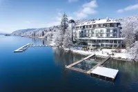Hotel Schloss Seefels Отели в г. Фельдкирхен-ин-Кернтен