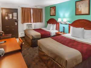 Econo Lodge Inn & Suites Drumheller