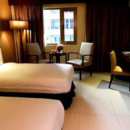 Mandarin Plaza Hotel