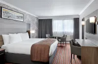 Leonardo Edinburgh Murrayfield Hotels near Gyle Shopping Centre