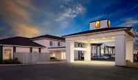 Super 8 by Wyndham Battle Mountain Hotels in Battle Mountain