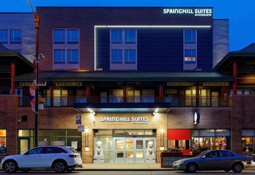 SpringHill Suites Chicago Chinatown의 로비/공용 공간