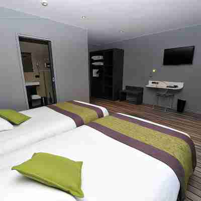 Logis Hotel de Bourgogne - Macon Rooms