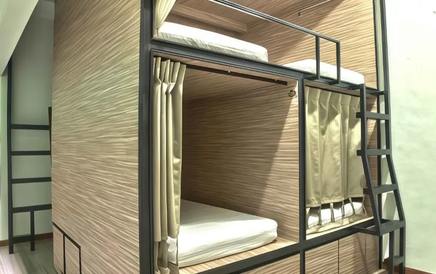 Dream Lodge @ Tyrwhitt