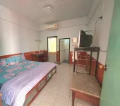 Rich Hotel