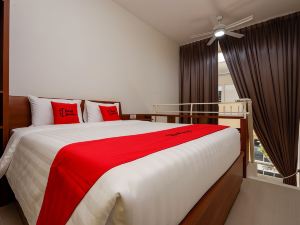 RedDoorz Plus Near Paragon Mall Semarang