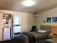 Grosvenor Motel Hotels in Hamilton