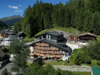 Arpuria l Hidden Luxury Mountain Home - Adults Friendly