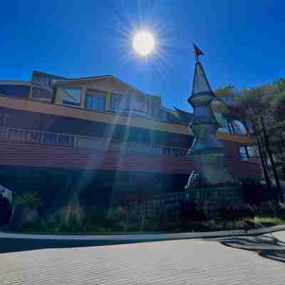 The Forest Lodge at Camp John Hay Hotel Exterior