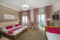 Hôtel Vacances Bleues Royal Westminster Hotels in Menton