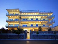 Scale Suites Hotels in der Nähe von Akti tou Iliou