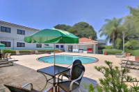 Hotel Golden Park Campinas Viracopos by Nacional Inn - Pools