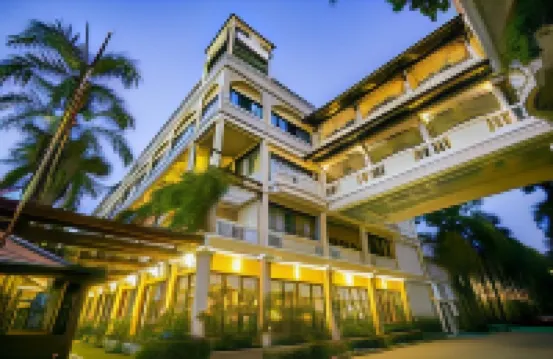 Mae Pim Resort Hotel