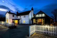 The Ferry Boat Inn Hotels near Braxted Park Estate