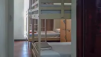 RedDoorz Hostel @ Manado Green Hostel