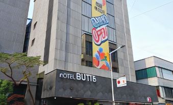 Hotel Buti &