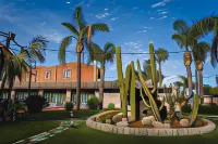 Nuovo Castello Crisilio Hotel in zona Spiaggia Pantanello, Eloro District