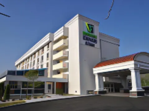 Holiday Inn Express & Suites MILFORD by IHG Hotels in Milford