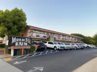 Morgan Hill Inn - parking