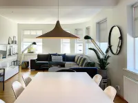 Day Dream Townhall Square Apartments Hotels in Svalbarðseyri