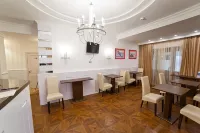 Aruna Hotel