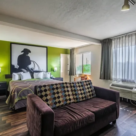 Super 8 by Wyndham El Paso Airport