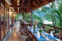 Riverside Boutique Resort, Vang Vieng - breakfast