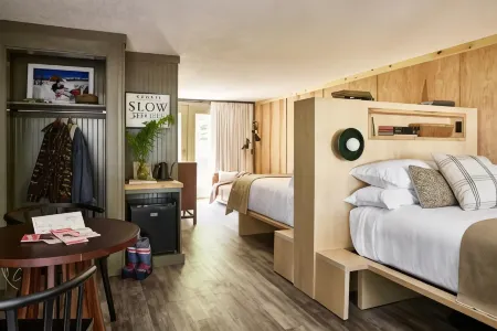 Bluebird Cady Hill Lodge