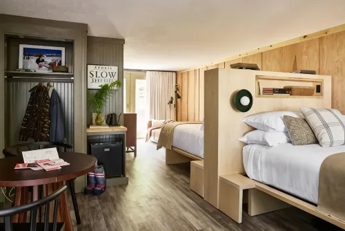 Bluebird Cady Hill Lodge Hotels in Stowe