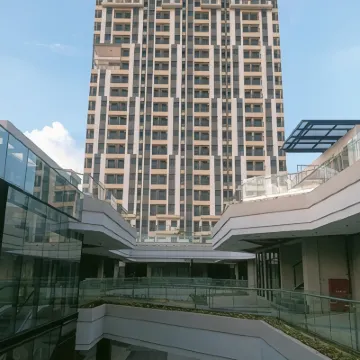 Boborooms Hotels near Cibubur Junction