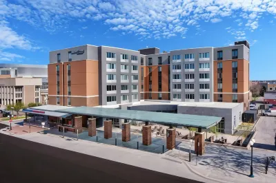 Courtyard Lincoln Downtown/Haymarket Hotels near Nebraska State Capitol
