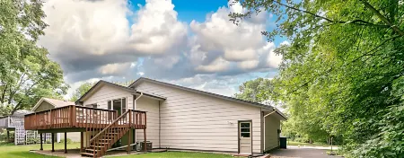 3 Bed House in quiet area/near Downtown Minneapolis/MOA/MSP airport/private host Отели рядом с достопримечательностью «HomeGoods»